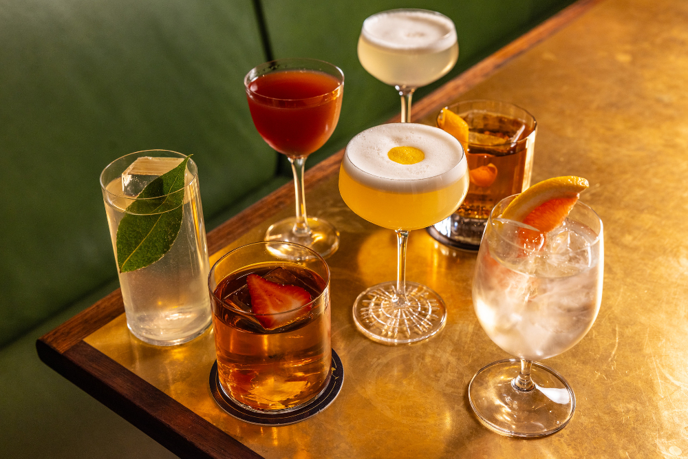 New York 16 NYC Cocktails